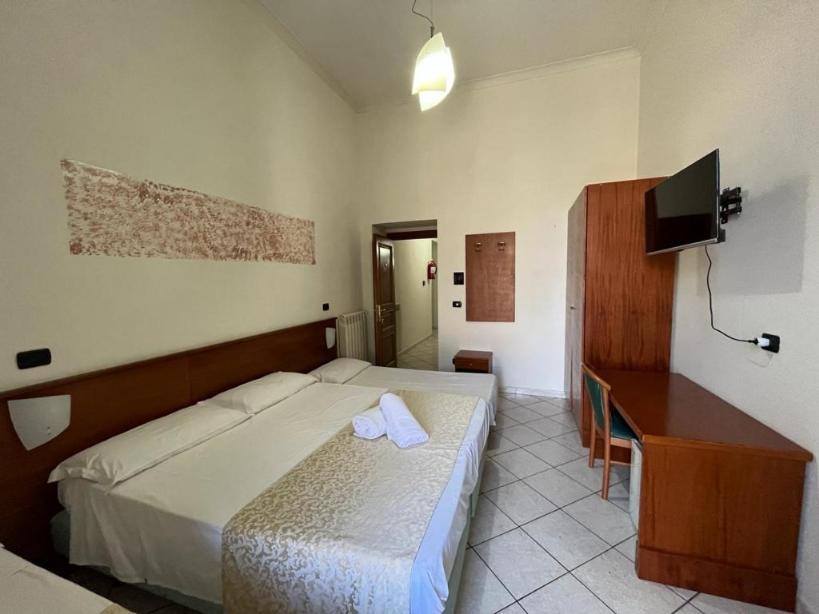 Quadruple Room,1363974854:JPEG
