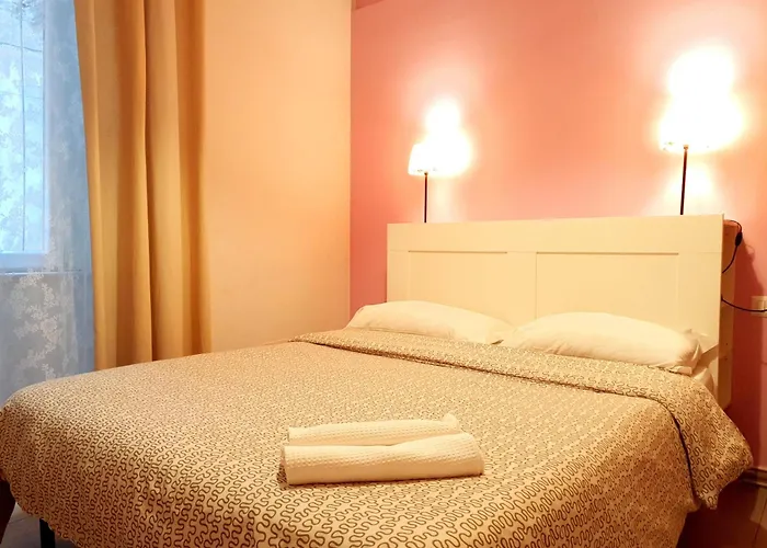 Hotel near College: Hostel Mancini Naples