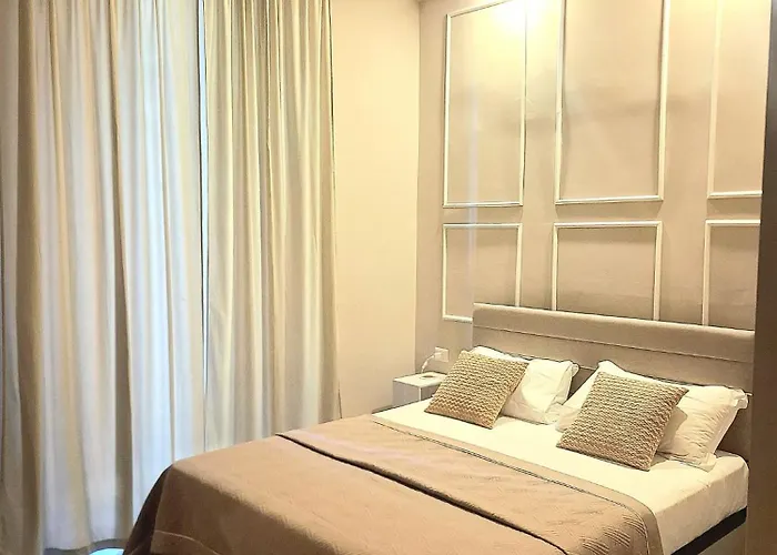 Concept B&b - Camere Moderne Con Balcone Vicino Al Centro